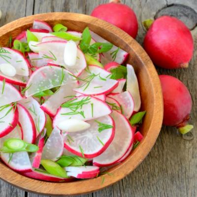 Ridichi murate: o garnitura simplu de preparat
