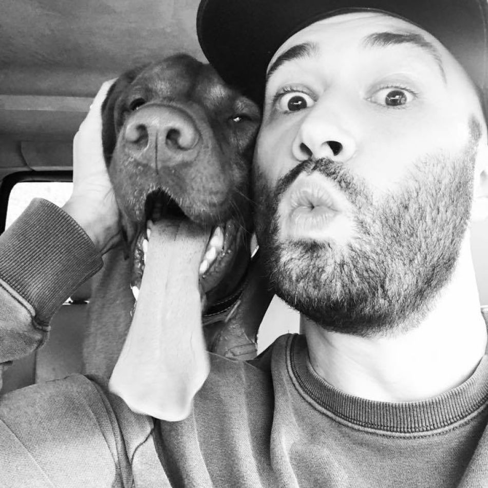 Mihai Bendeac a atras toate energiile pozitive după ce s-a îmbrăcat în fustă! Cristela Georgescu a spus-o, el s-a conformat!