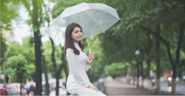 Pregateste-te de ploi cu cele mai dragute umbrele!
