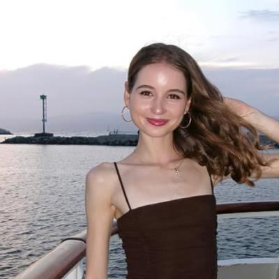 Ce mașină conduce Irina Columbeanu în America? Viața de lux i se potrivește mânușă