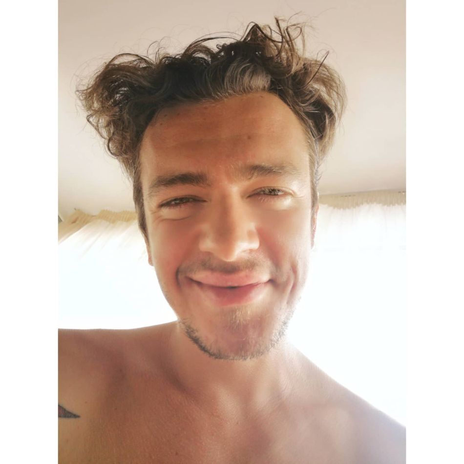 Andreea Bălan a îmbrăcat rochia de mireasă la America Express! Artista, sărut cu Jean Gavril!