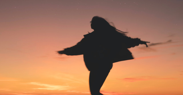 Ziua de mâine nu îi este promisă nimănui, așa că bucură-te pentru clipa de acum!