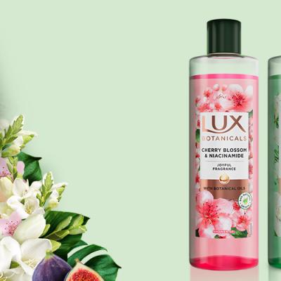 Îmbunătățește-ți experiența dușului și simte-te minunat în propria piele! - Noua gamă de geluri de duș LUX Botanicals
