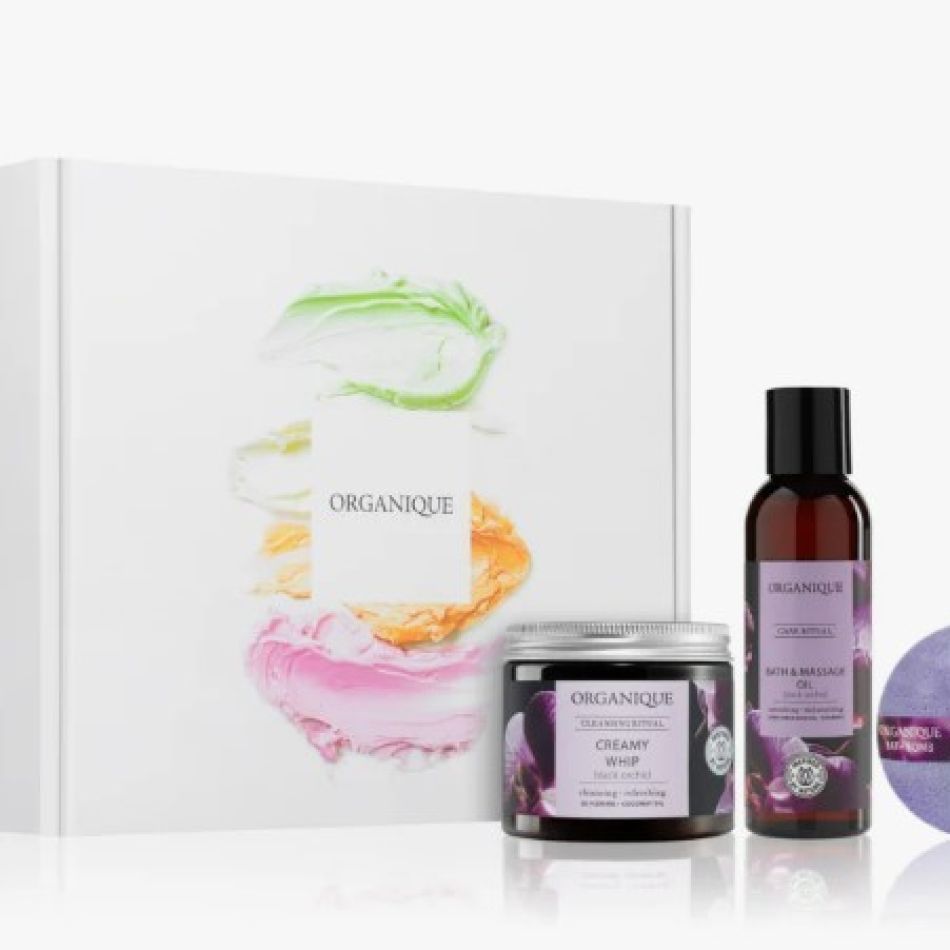 Îmbunătățește-ți ziua cu un duș plin de răsfăț: 20 de produse de îngrijire care nu trebuie să-ți lipsească din baie