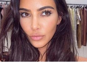 Kim Kardashian, cu un pas mai aproape de cariera de avocat. Vedeta a trecut primul examen