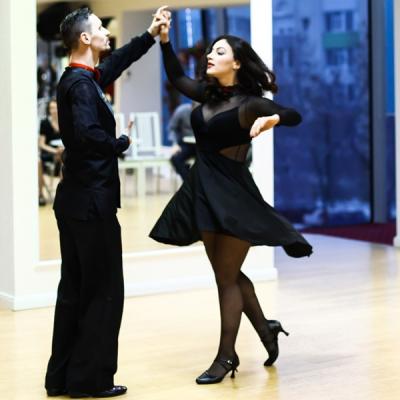 Beneficii ale dansului de care să te bucuri în acest sezon la Scoala de Dans Arthur Murray 