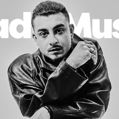 Finalistul Vocea României, Vlad Musta, lansează piesa 'Toate pozele'