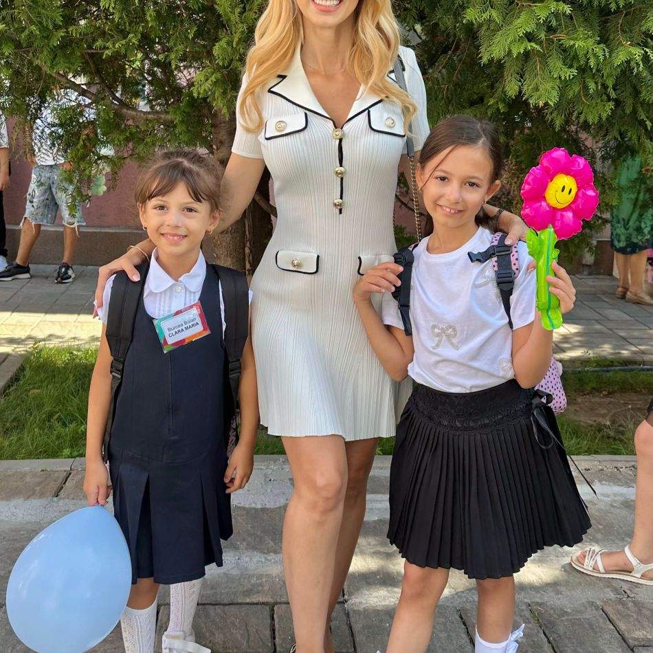 Andreea Bălan, emoții uriașe! Ce s-a întâmplat cu fiicele ei, Clara și Ela, în prima zi de școală: Suntem foarte fericite...
