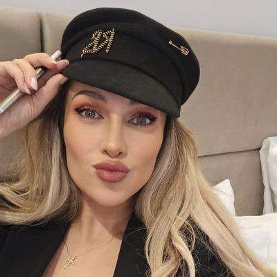 Scandal de proporții în mediul online! Lora, atacată dur de o TikTokeriță: Când mergeai la Doinița să bei cafele…