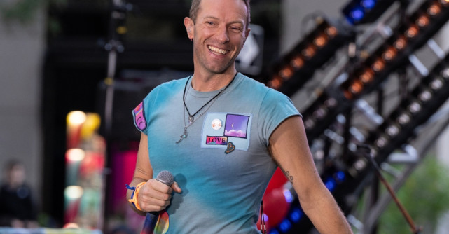Chris Martin, artistul Coldplay, iubește din nou după despărțirea de Dakota Johnson. Cine este noua lui parteneră de viață