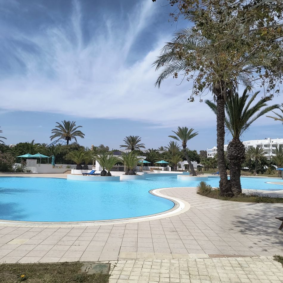 Ce nu îți spune nimeni despre vacanța în Tunisia. Cum m-a cucerit prin oamenii, culorile și atmosfera ei autentică