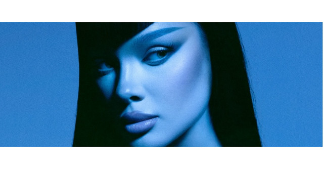 Misha Miller a împlinit 30 de ani și a sărbătorit la Palatul Ghica.  Artista lansează prima parte a albumul 13:13