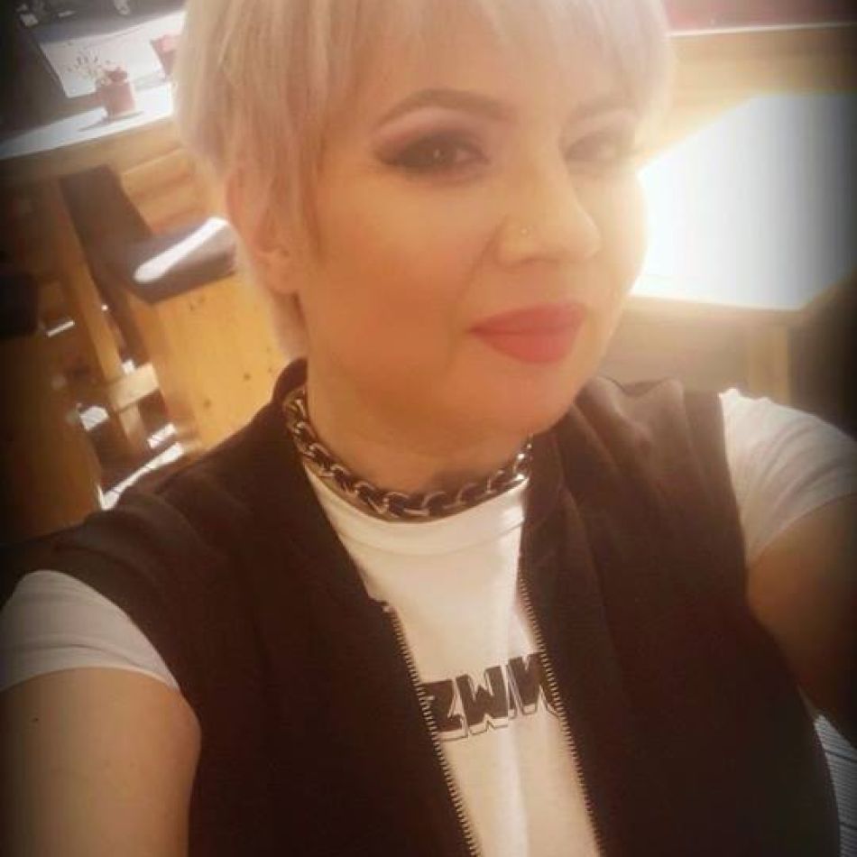 Catinca Roman îl acuză pe Petre Roman că s-a folosit de ea și de sora ei, Oana: Ne-a manipulat pe mine și pe sora mea