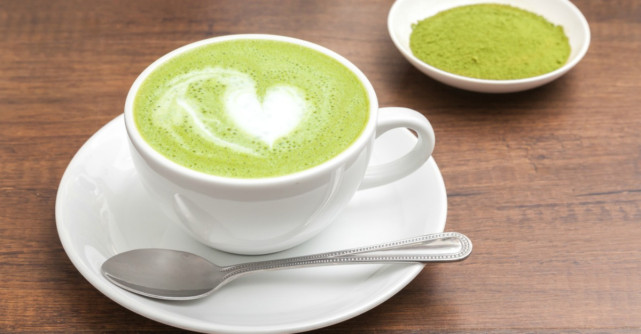 Cum slabesti cu dieta cu ceai verde si lapte. Pierzi 2 kg pe zi!