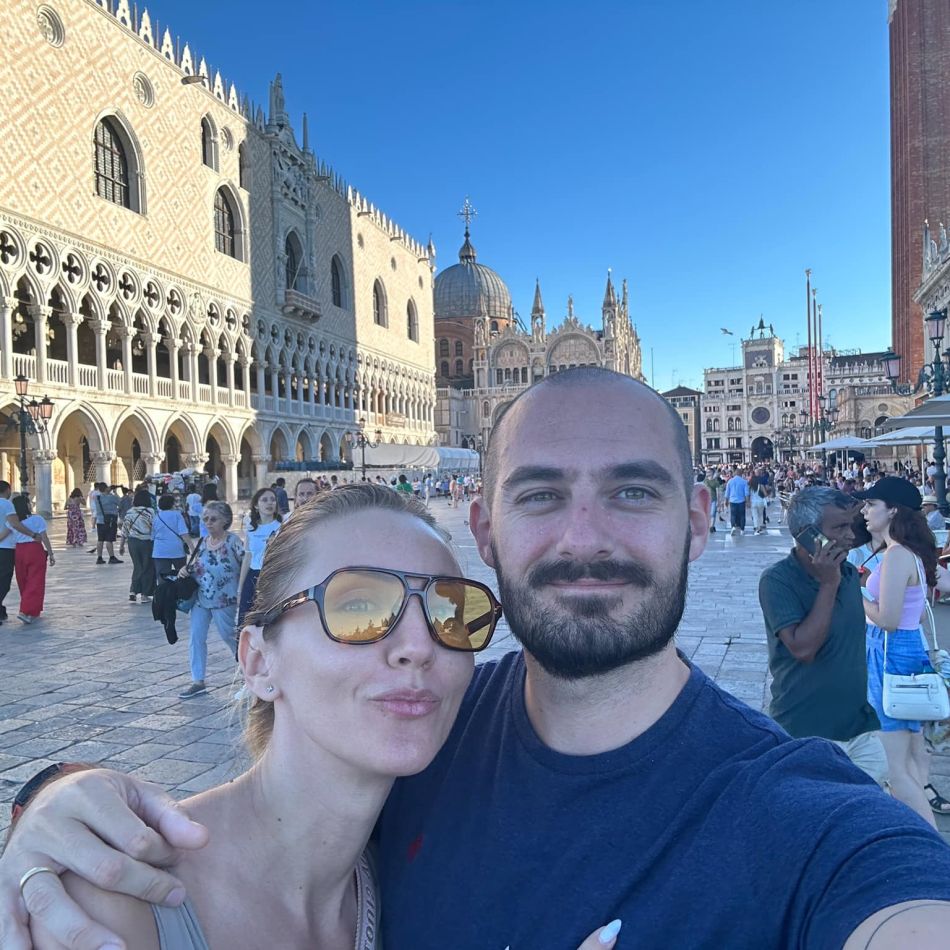 Divorț surprinzător în lumea mondenă! Ana Odagiu și Conrad Mericoffer s-au despărțit după trei ani de relație