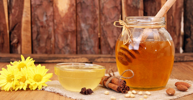 Amestecul-magic: miere, scortisoara si nuci