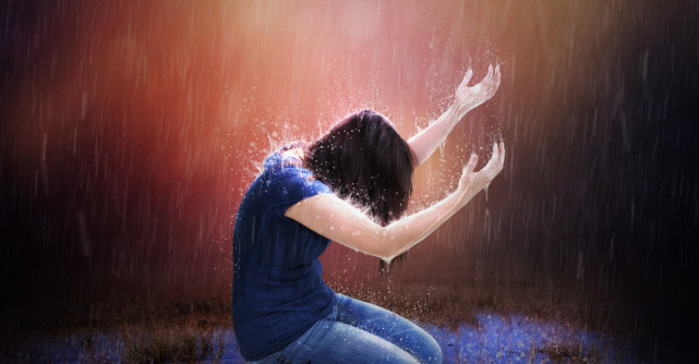 Femeile puternice sunt create în timpul furtunilor prin care trec