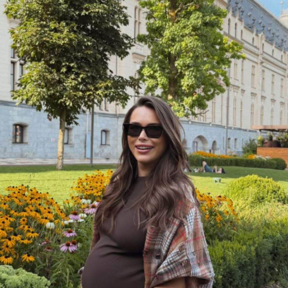 Iustina și Cornel Luchian au devenit părinți pentru a doua oară. Fosta concurentă de la Insula iubirii a adus pe lume un băiețel