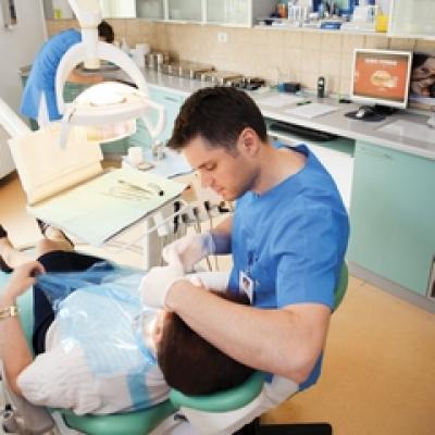 Clinica Stomatologica Trident si Farmaciile DONA rasplatesc fidelitatea