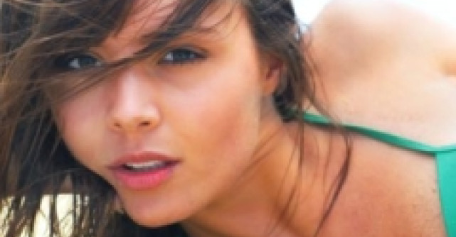 Sfaturi pentru ingrijirea tenului sensibil la plaja