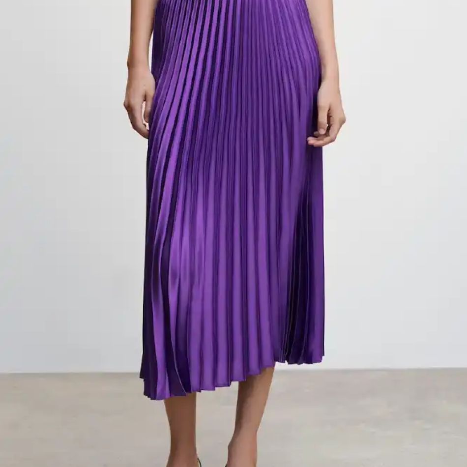 Fustele plisate: 20 de modele minunate pentru orice garderobă