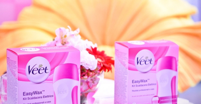 Veet lanseaza Easy Wax, depilatorul electric cu ceara de unica folosinta 