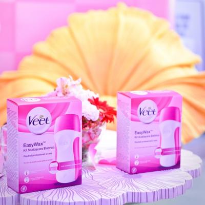 Veet lanseaza Easy Wax, depilatorul electric cu ceara de unica folosinta 