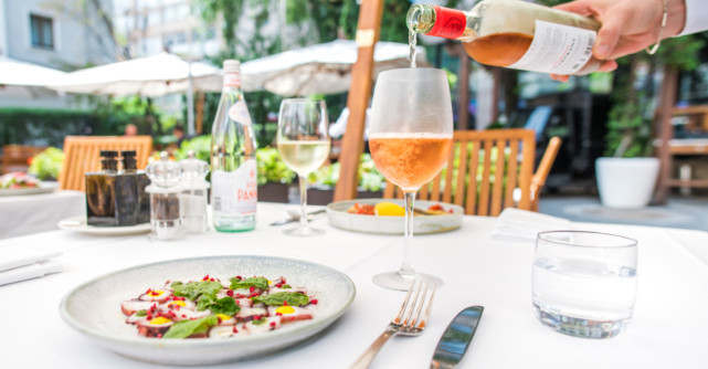 Restaurantul Roberto's celebrează sezonul Festivalului George Enescu cu preparate și note muzicale de excepție