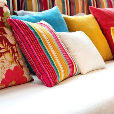 8 perne decorative de inspirație romantică pentru un colț cu armonie