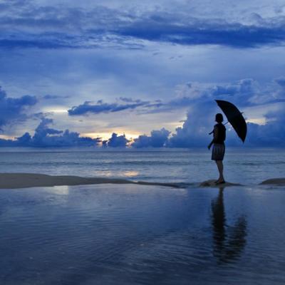 Nu mai alerga după fericire. În schimb, hrănește-ți sufletul cu bucuria zilei de astăzi