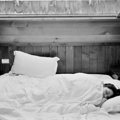 10 motive sa te ridici din pat dimineata in zilele mohorate, in care nu ai chef de nimic
