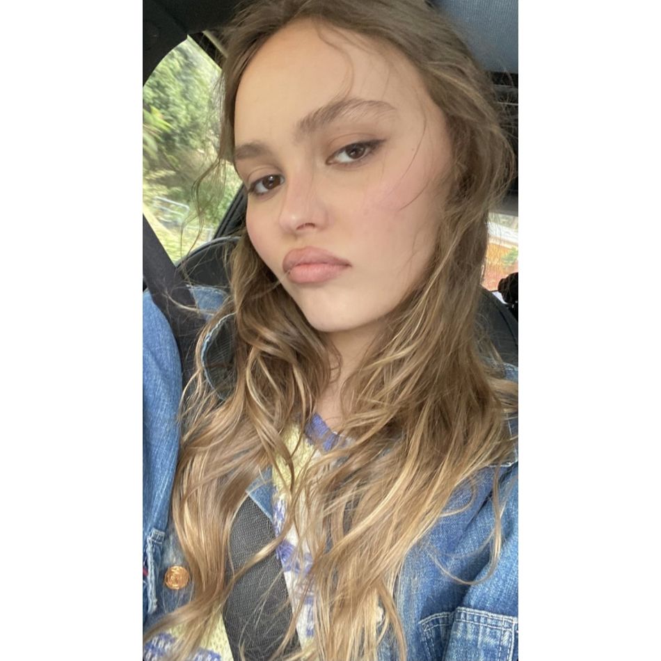 Ce spune fiica lui Johny Depp despre procesul dintre tatăl său și Amber Heard? De ce nu îi ia apărarea actorului?