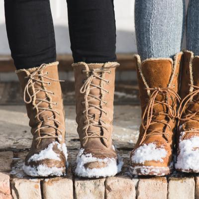 Pregătește-te pentru sezonul rece: 4 ghete de iarnă care îți vor încălzi picioarele iarna aceasta