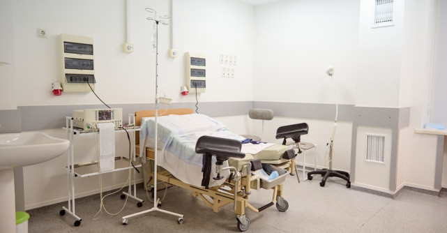 Ministerul Sănătății sesizează DNA în cazul spitalului privat din Constanța, după moartea unei tinere mame. Nereguli găsite 