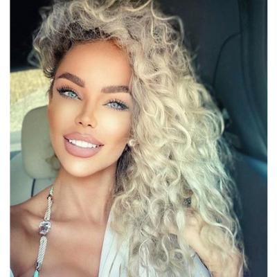 Bianca Drăgușanu a găsit 21.000 de euro într-un mall din Capitală. Ce a făcut vedeta cu banii