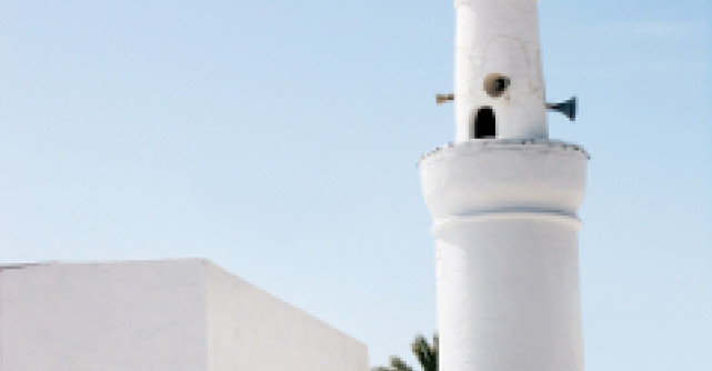 Legi scrise care permit agresarea femeilor