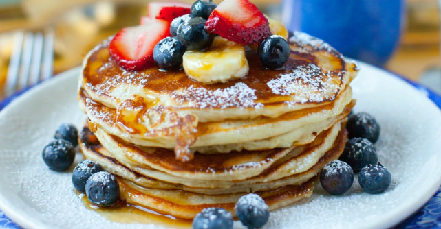 3 retete de clatite sanatoase si delicioase. Cum sa le prepari