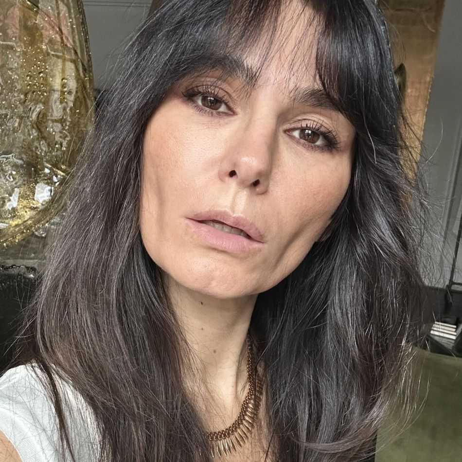 Prețurile au explodat! Cât a ajuns să coste o rochie creată de Dana Budeanu