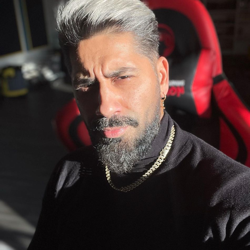 Connect-r și Smiley s-au îndrăgostit de aceeași femeie, iar ea, într-un final, l-a ales pe Marius Moga!Dezvăluirile artistului