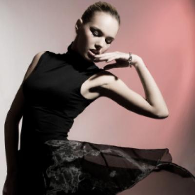 Foto: Barbatul-femeie socheaza iar!