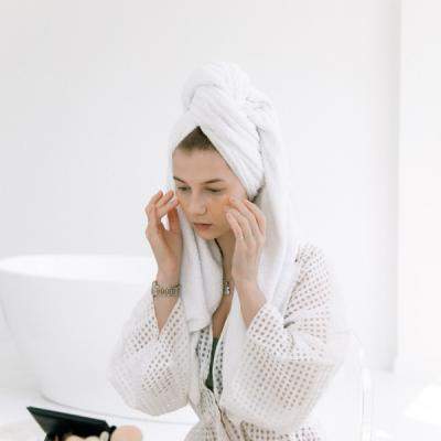 Pielea deshidratată sau uscată: cum o recunoști și ce măsuri trebuie să iei