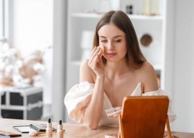 Trendurile de beauty pentru sezonul toamnă-iarnă 2024. Cu ce machiaj facem furori?