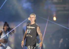 Justin Bieber, făcut praf după Coachella: Cel mai slab show din istorie...