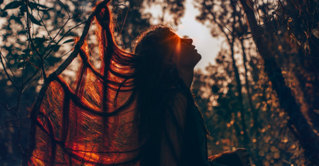 Dumnezeu ti-a dat o viata simpla. Tu esti cea care o complica