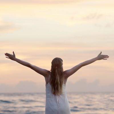 Vacanța pe cont propriu: destinații sigure în care e mai ieftin să călătorești singur