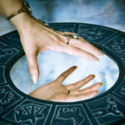 Horoscopul evolutiv: Karma si influenta astrologica