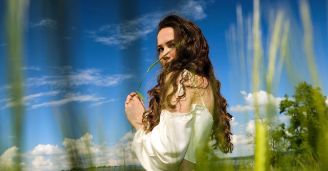 7 calitati magnetice ale femeilor cu comportament evitant – le regasesti la tine?