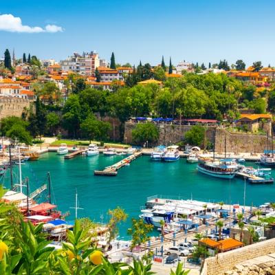 Antalya, dincolo de plajele însorite: O călătorie în trecutul și prezentul orașului mediteranean