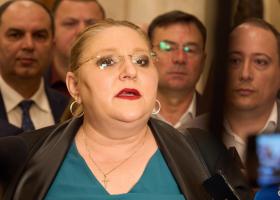 Diana Șoșoacă, mesaj emoționant pentru fiica sa! Thais a împlinit 14 ani, iar tortul aniversar a atras toate privirile