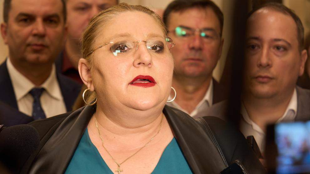 Diana Șoșoacă, mesaj emoționant pentru fiica sa! Thais a împlinit 14 ani, iar tortul aniversar a atras toate privirile